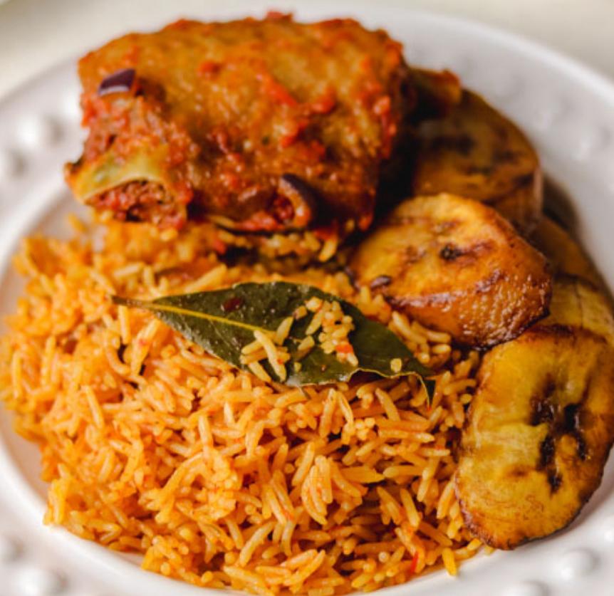 Jollof Rice, Chicken & Fried Plantain